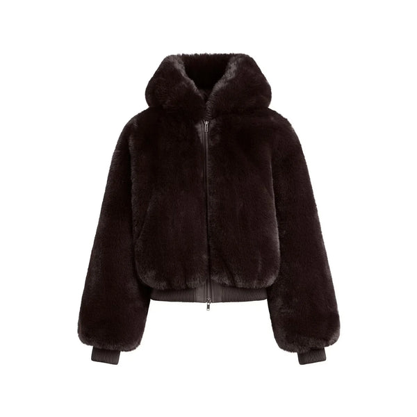 Luxuriöse Kapuzenjacke aus Kunstpelz 