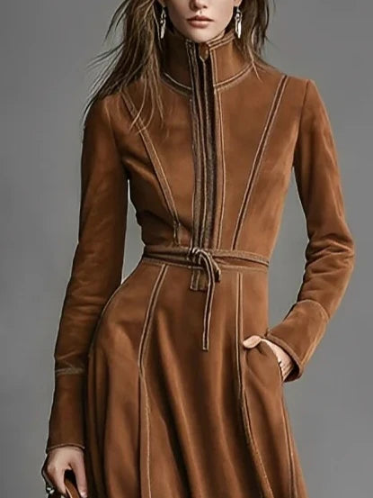 Das Duchess Wildledermantelkleid