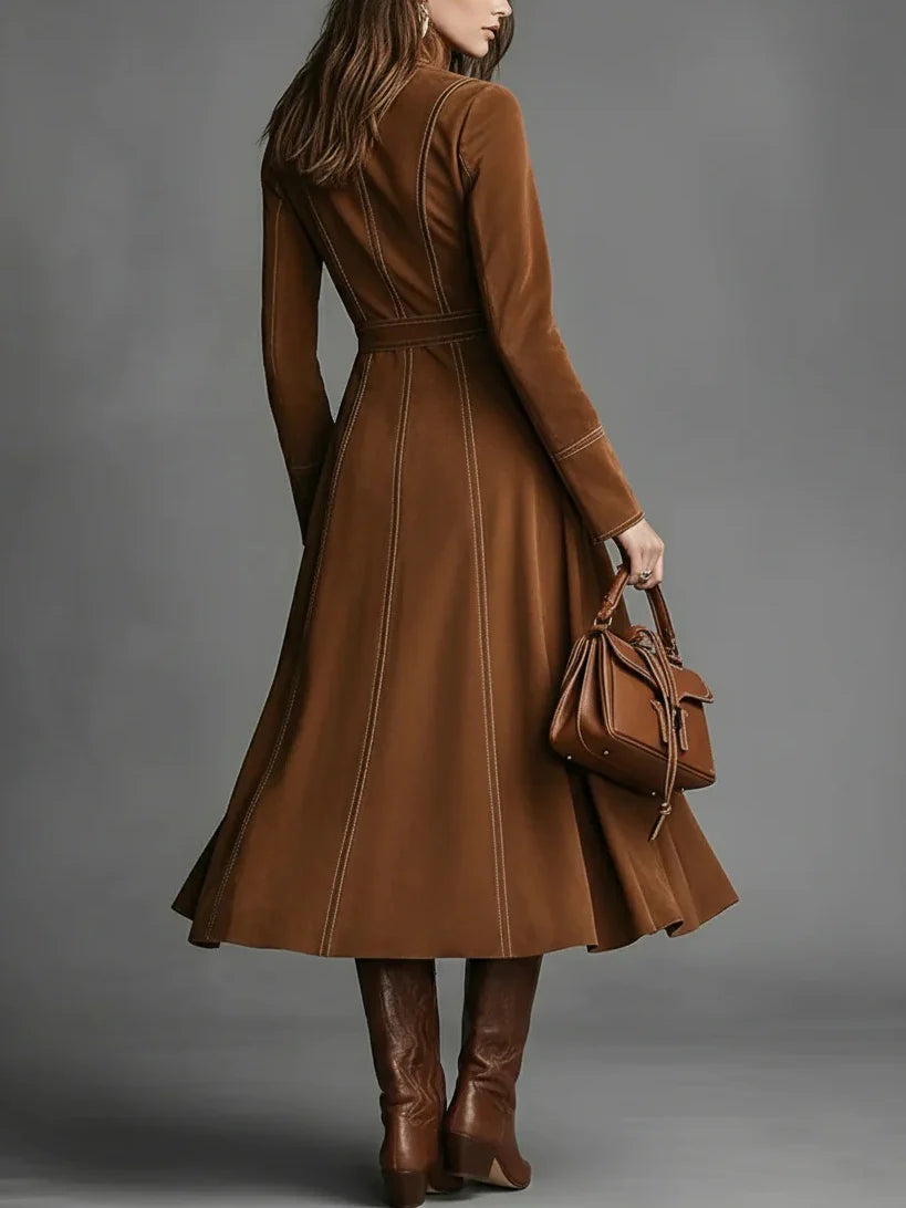 Das Duchess Wildledermantelkleid